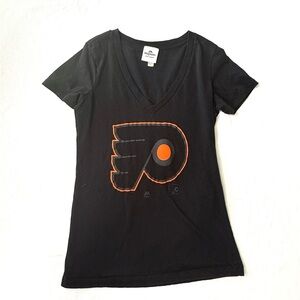 Majestic Black Graphic T-Shirt Philadelphia Flyer NHL Tee Shirt Large Wonen’s